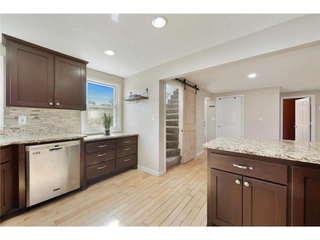 208 5th Avenue SE Osseo MN 55369 7053673 image11