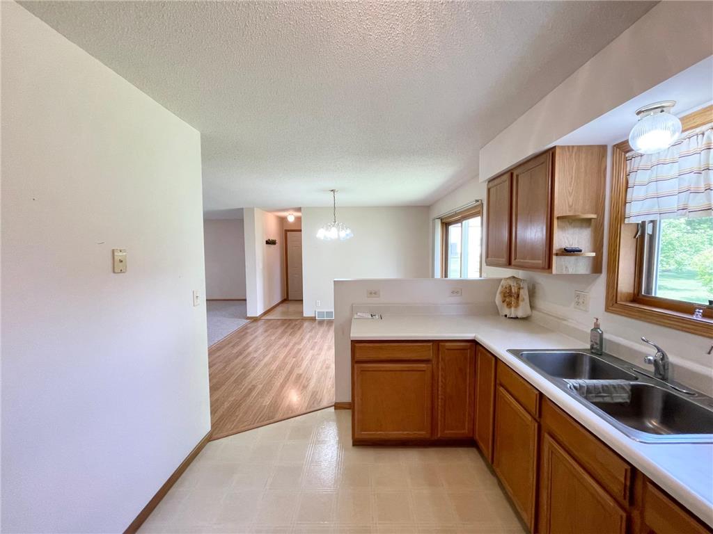 208 Broad Street S Comfrey MN 56019 7079033 image10