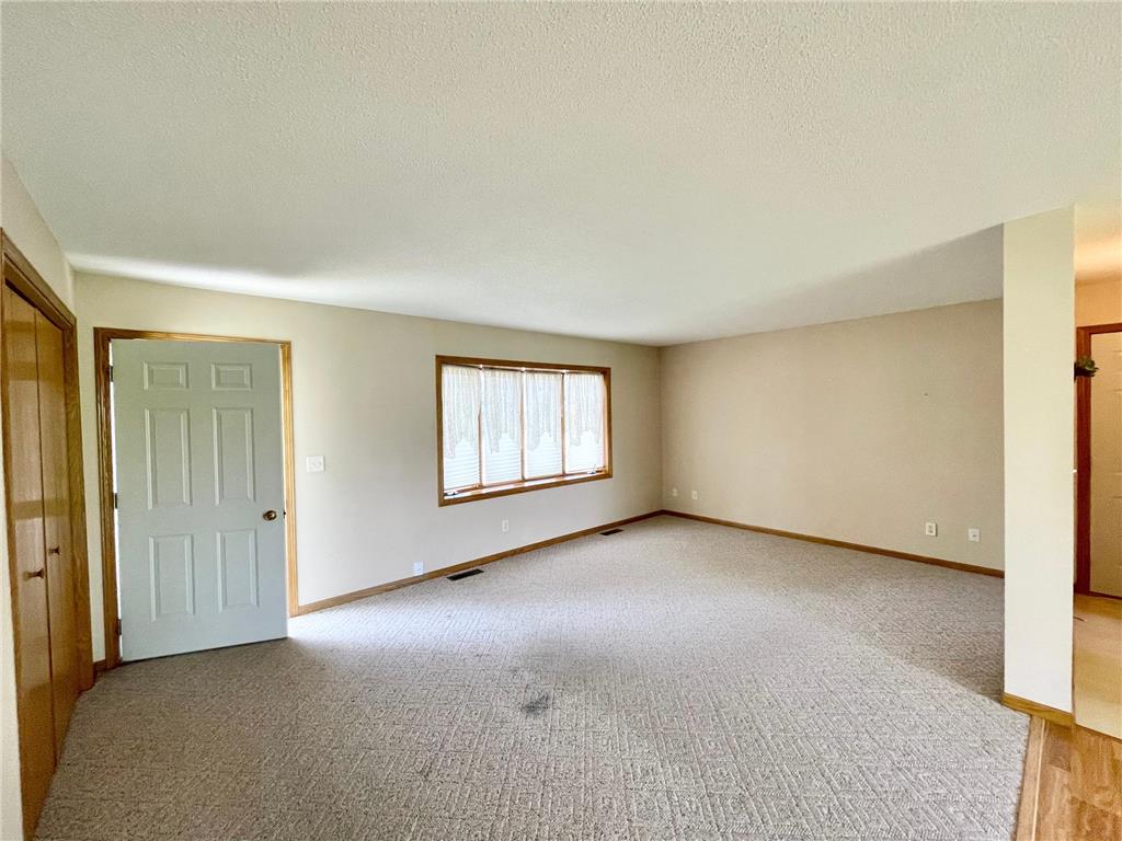 208 Broad Street S Comfrey MN 56019 7079033 image12