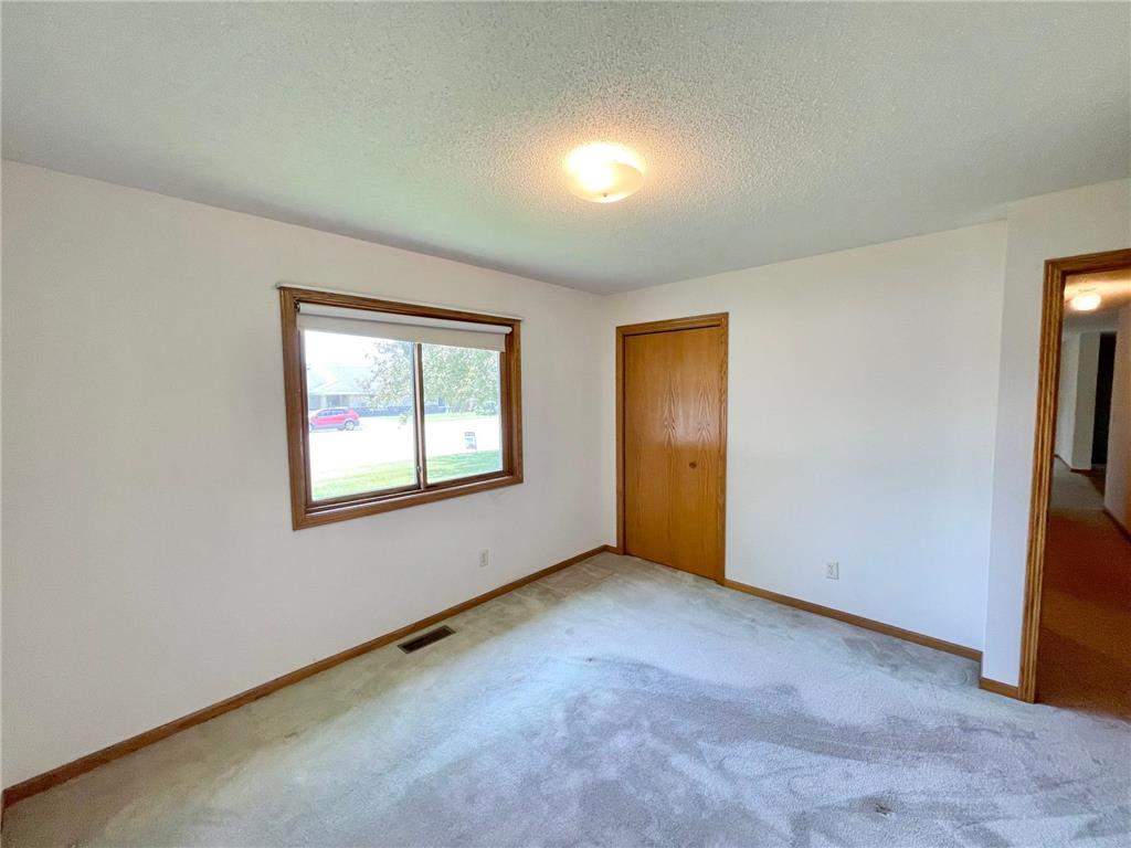 208 Broad Street S Comfrey MN 56019 7079033 image19