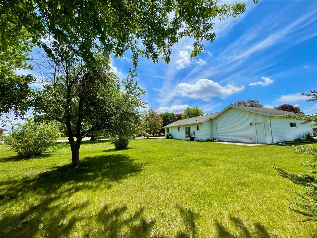 208 Broad Street S Comfrey MN 56019 7079033 image30