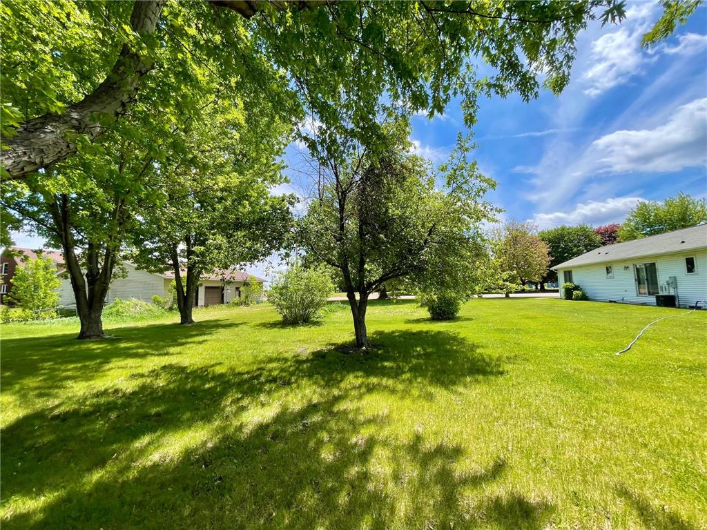 208 Broad Street S Comfrey MN 56019 7079033 image31