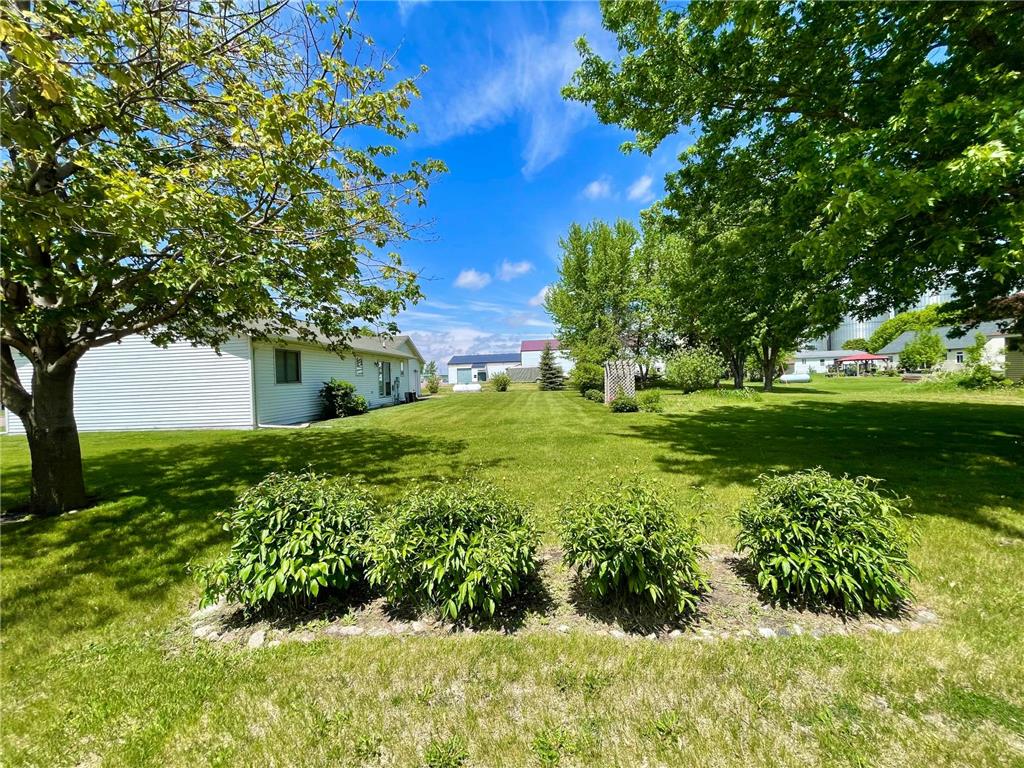 208 Broad Street S Comfrey MN 56019 7079033 image4