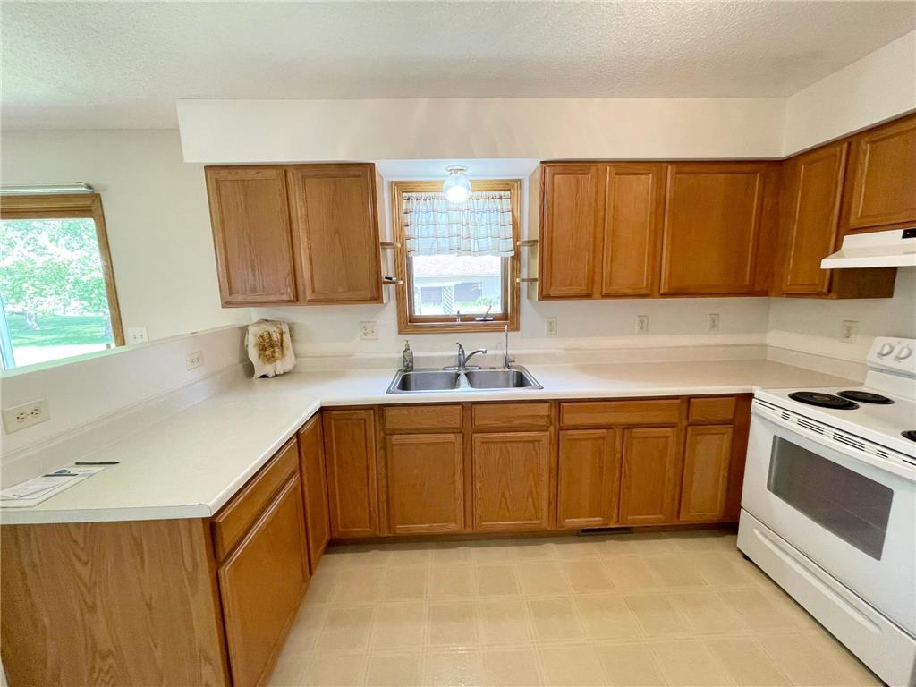 208 Broad Street S Comfrey MN 56019 7079033 image9