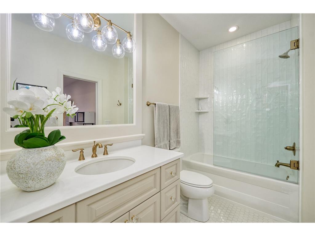 208 Byrondale Avenue Wayzata MN 55391 7045422 image31