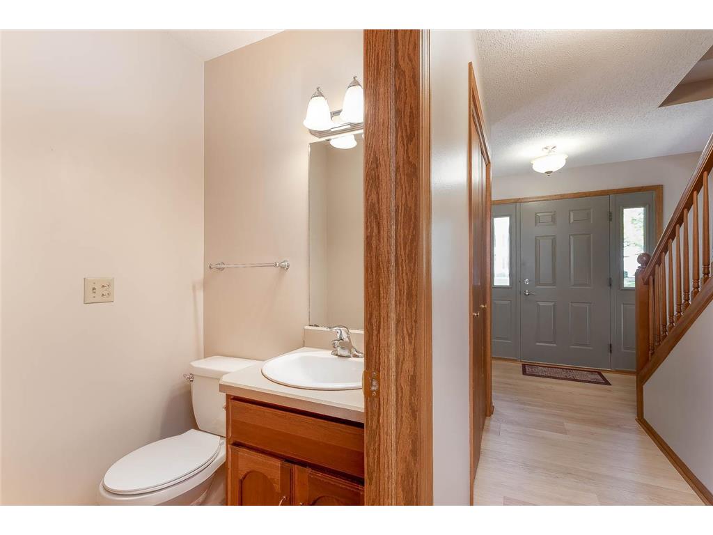 208 Chancery Lane Mankato MN 56001 7064301 image22