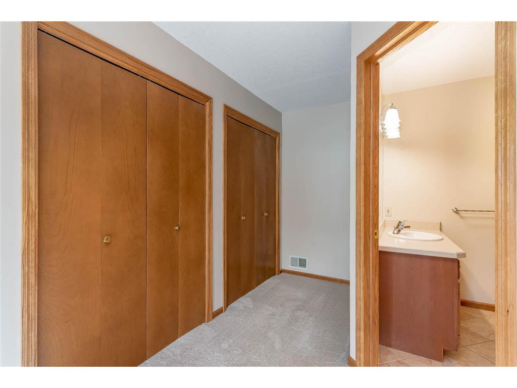 208 Chancery Lane Mankato MN 56001 7064301 image26