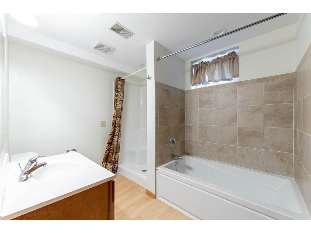 208 Chancery Lane Mankato MN 56001 7064301 image36