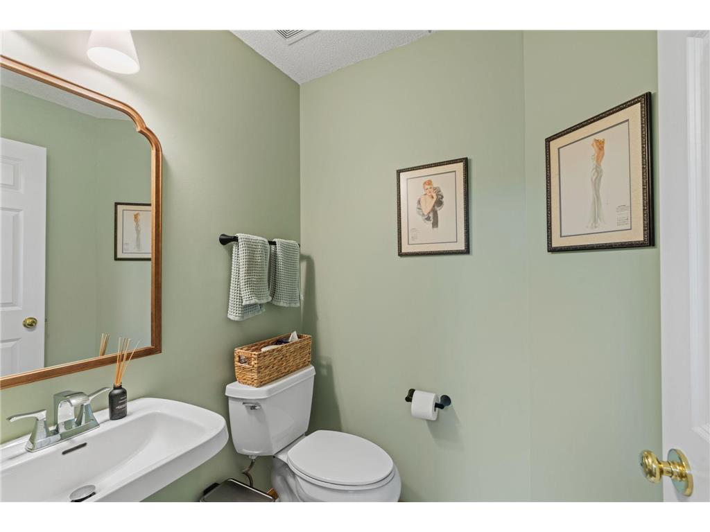 208 Christenson Way NE Fridley MN 55432 7080393 image18