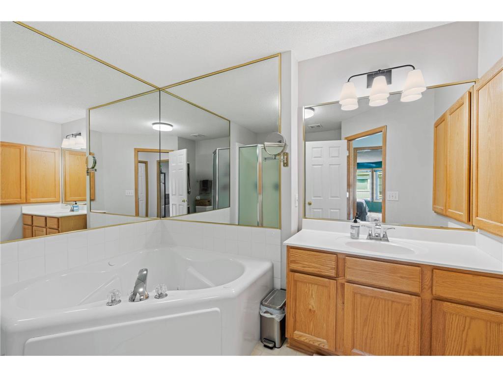 208 Christenson Way NE Fridley MN 55432 7080393 image25