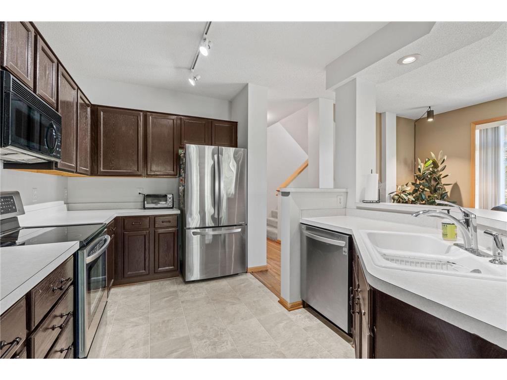 208 Christenson Way NE Fridley MN 55432 7080393 image6