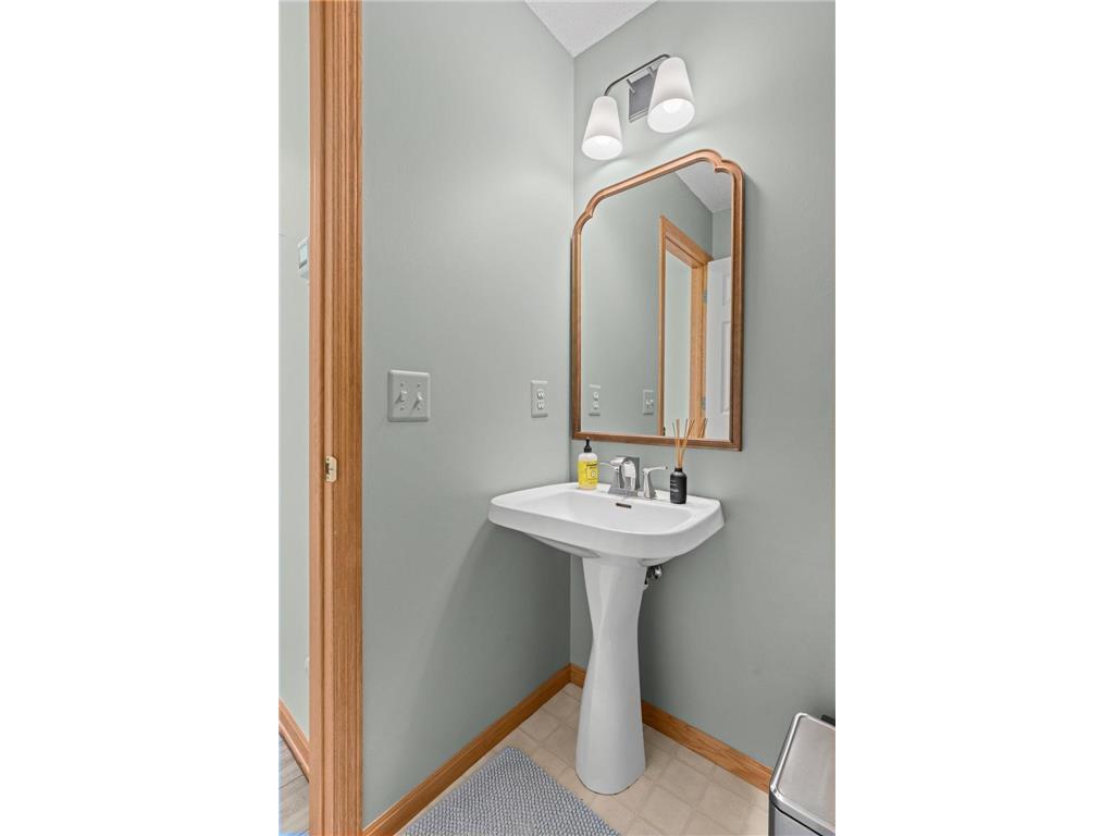 208 Christenson Way NE Fridley MN 55432 7104177 image19