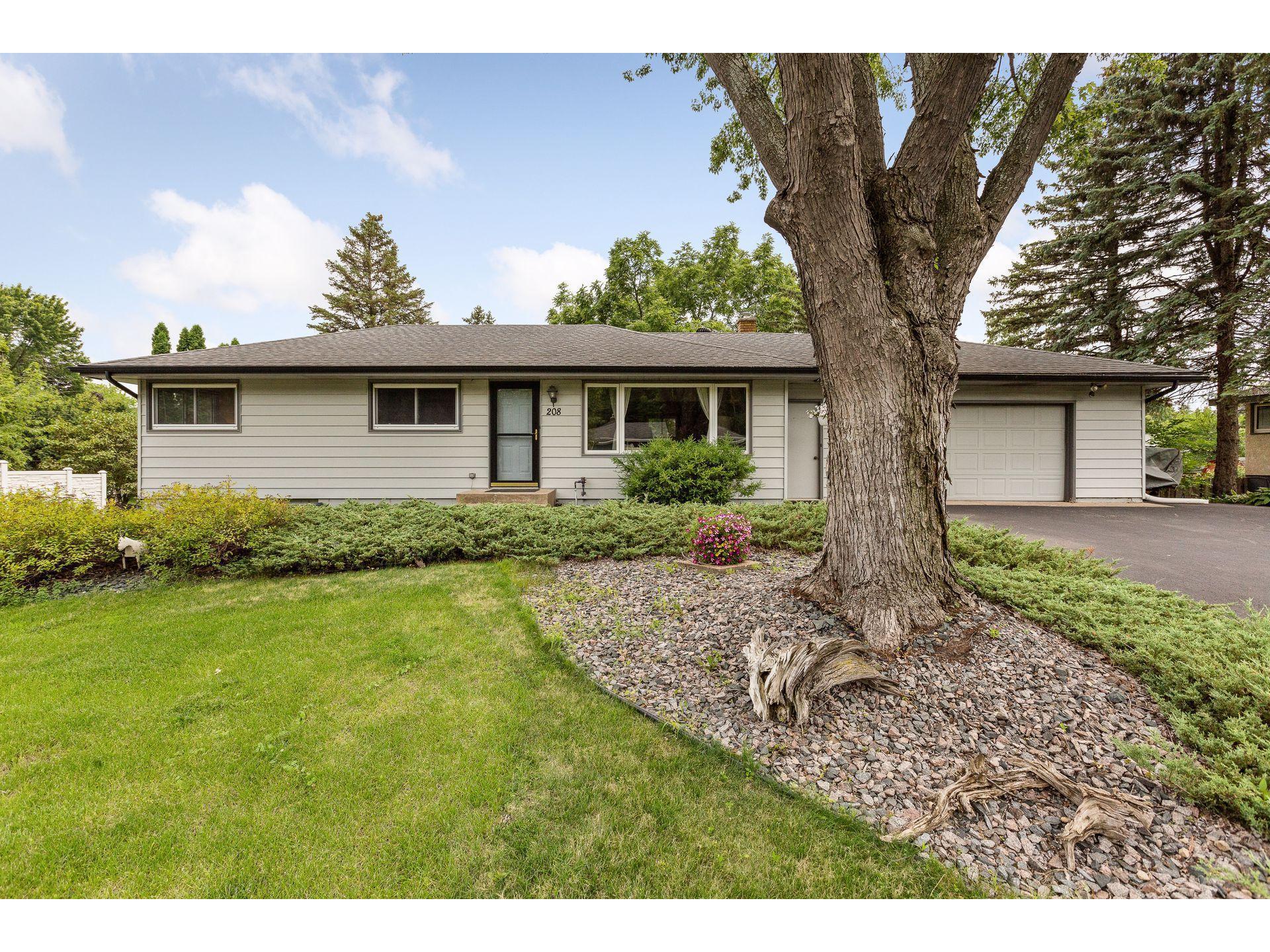 208 Colleen Avenue Shoreview MN 55126 6026800 image1