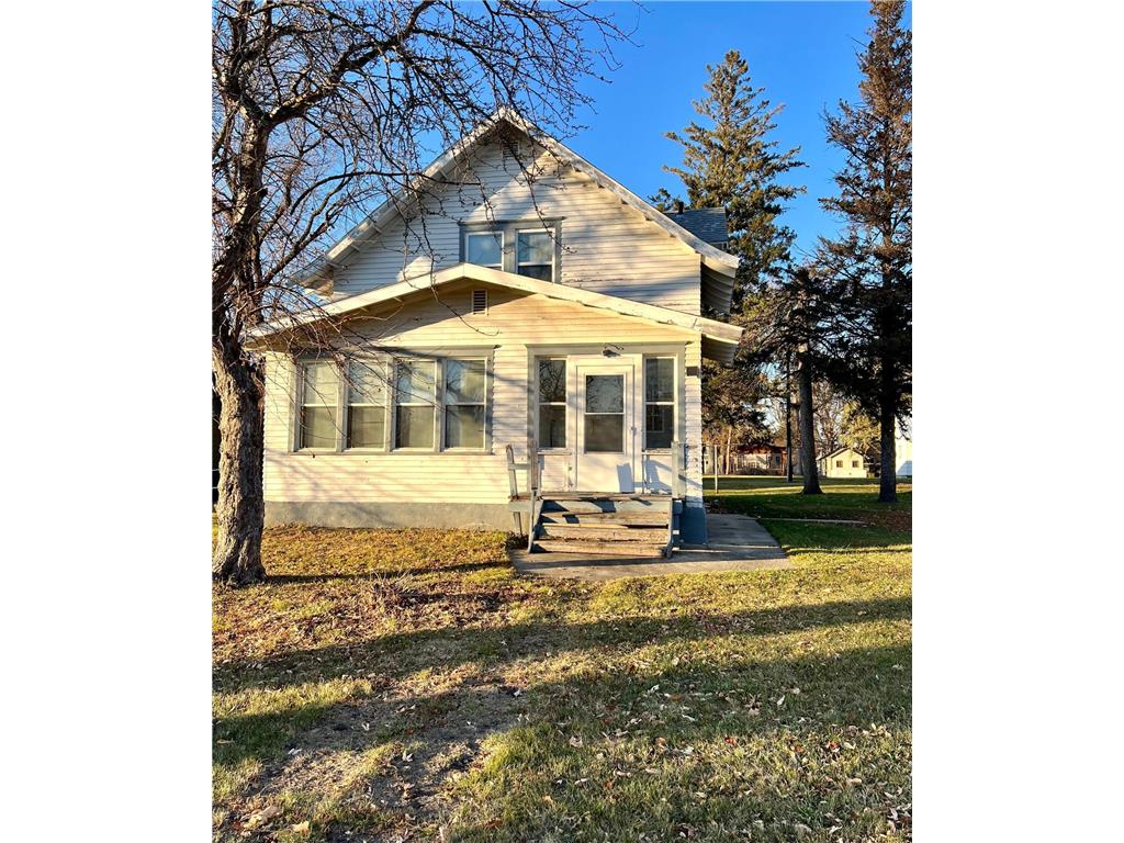 208 Dakota Avenue Hoffman MN 56339 6364035 image1