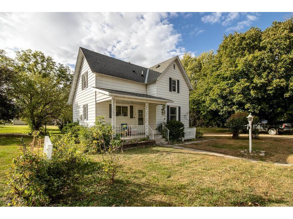 208 Dugan Street S Welcome MN 56181 6801972 image1