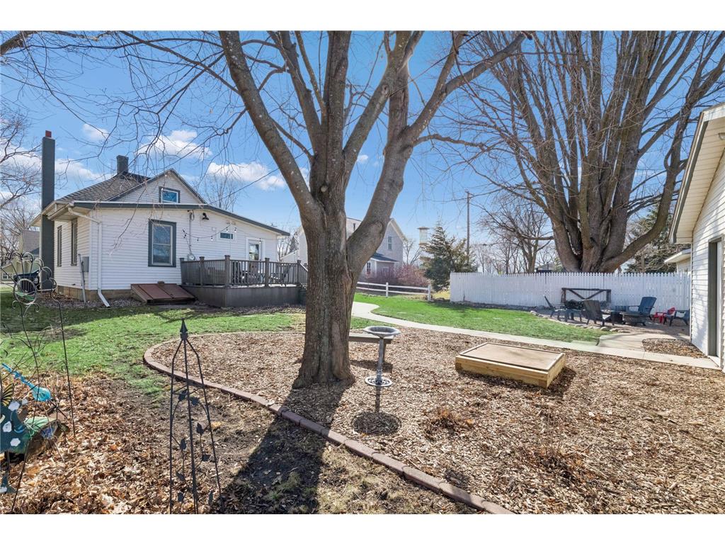 208 E 1st Street Waconia MN 55387 7033205 image11