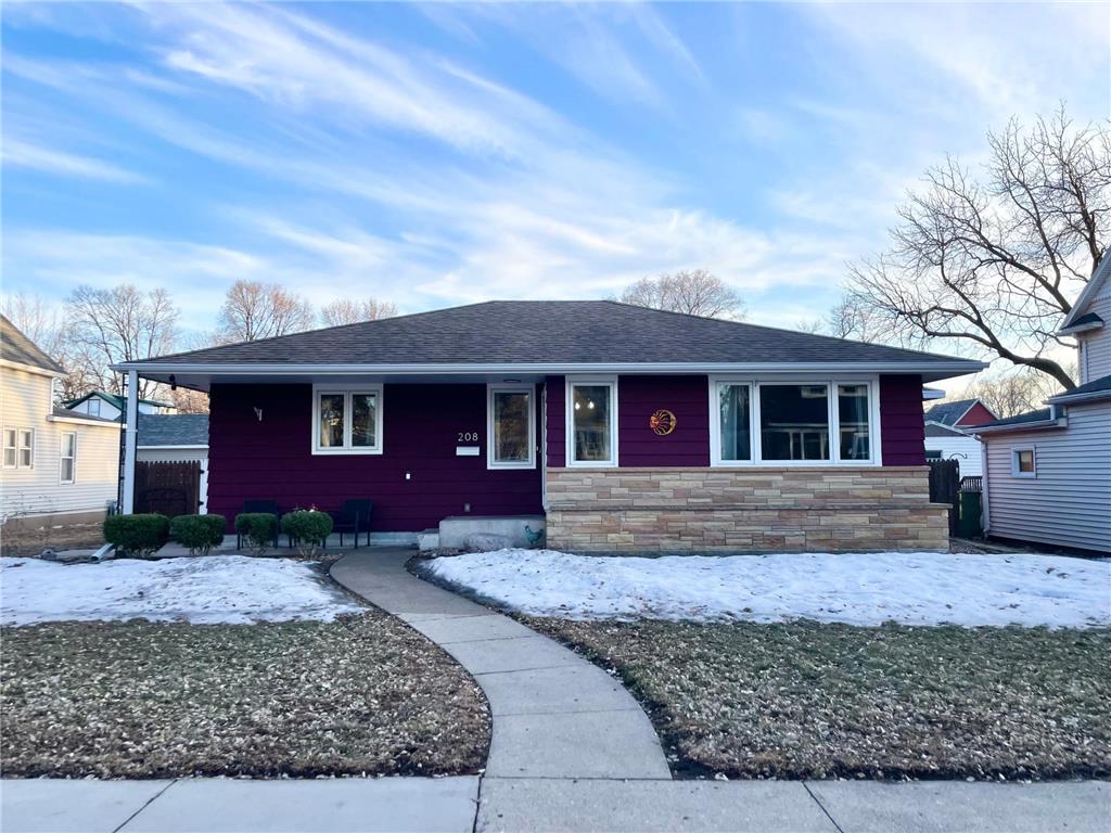 208 E 5th Street Redwood Falls MN 56283 7023130 image1