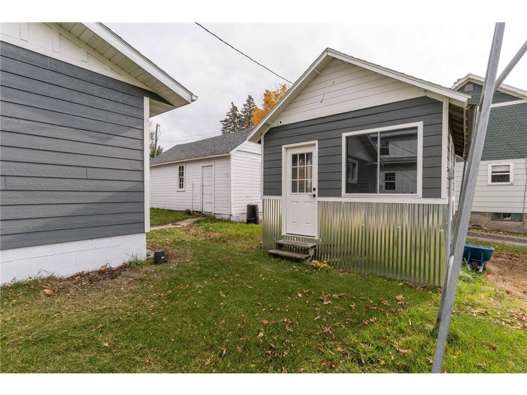 208 E Dunton Street, Battle Lake, MN, 56515 MLS 6504885 Edina Realty