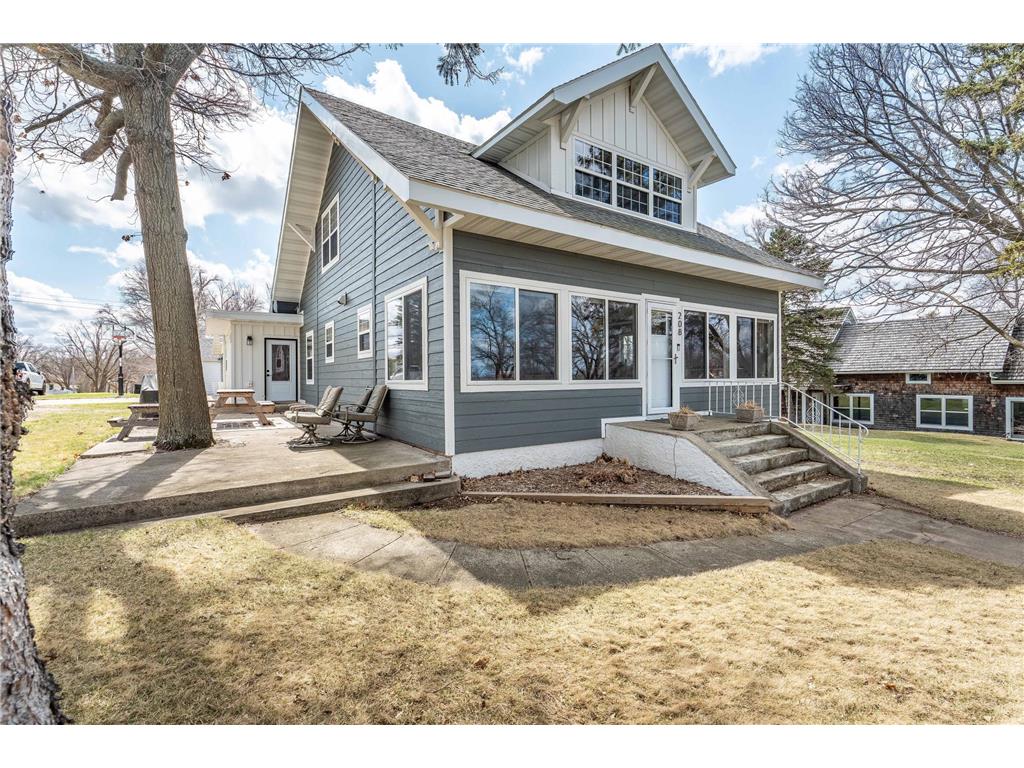 208 E Dunton Street Battle Lake MN 56515 - West Battle 6703799 image1