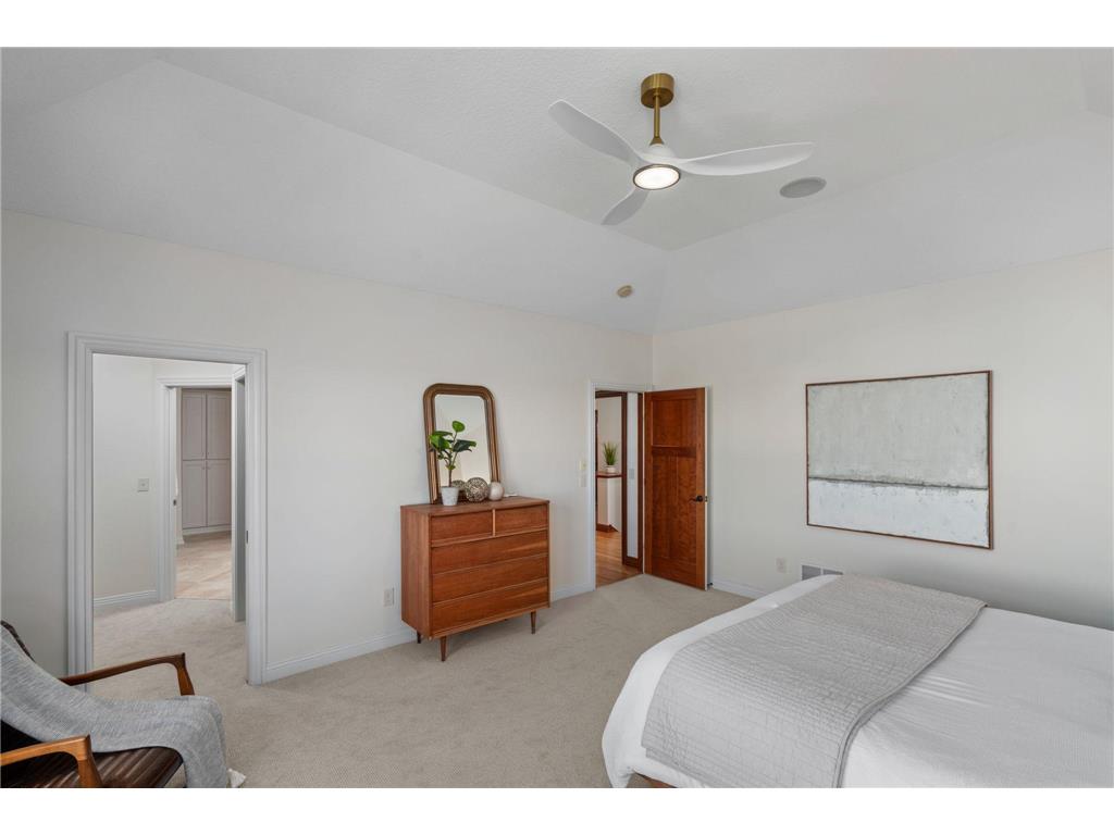 208 E Lake Street Waconia MN 55387 - Waconia 7046735 image38