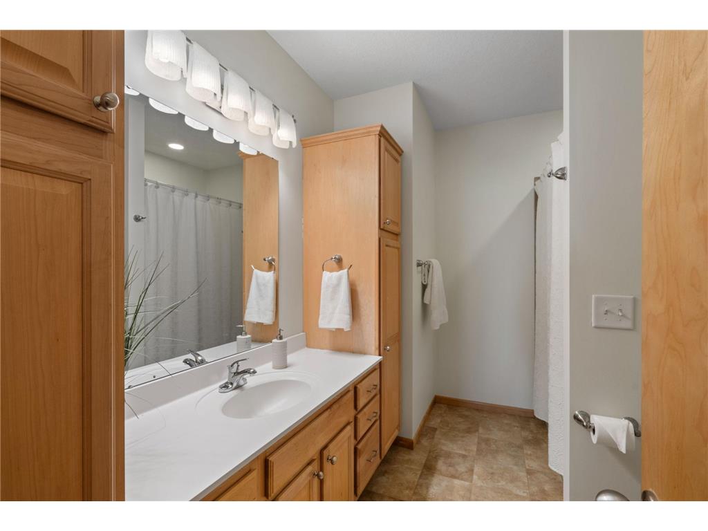 208 E Lake Street Waconia MN 55387 - Waconia 7046735 image63