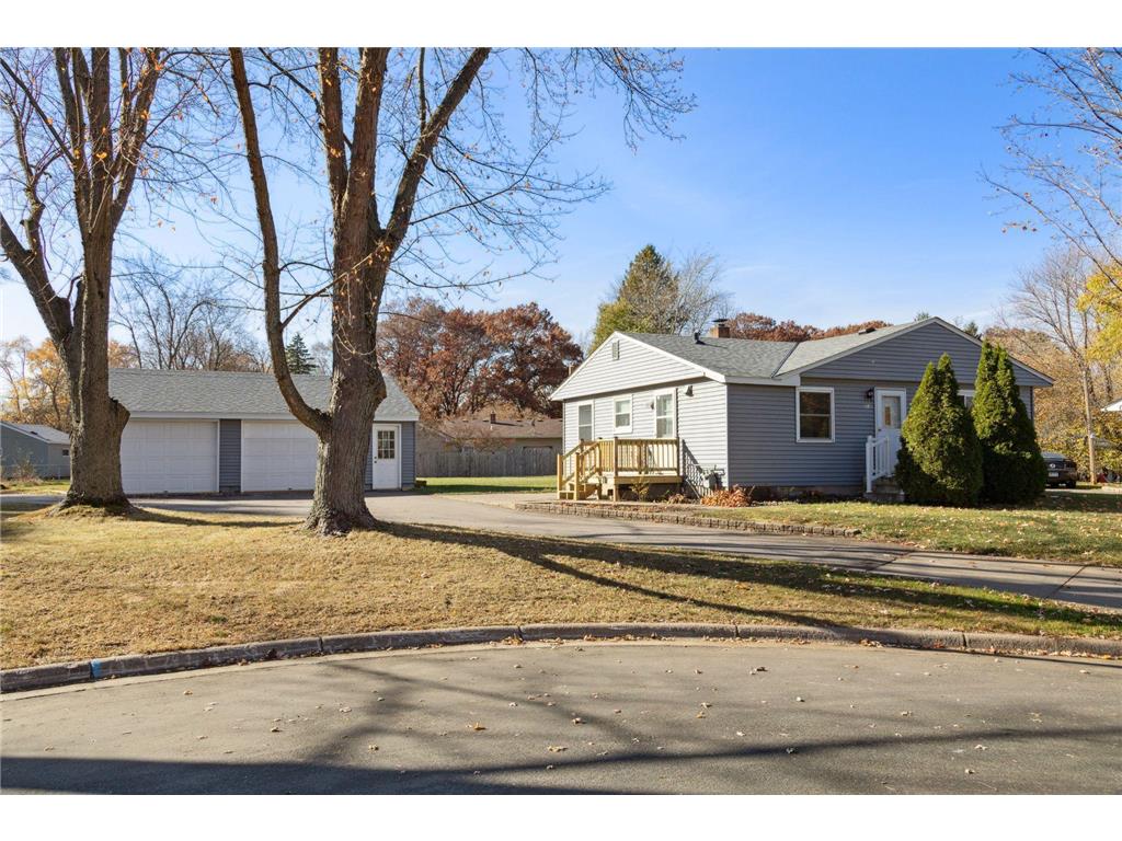 208 Keith Drive, Circle Pines, MN 55014 MLS 6303819 Edina Realty