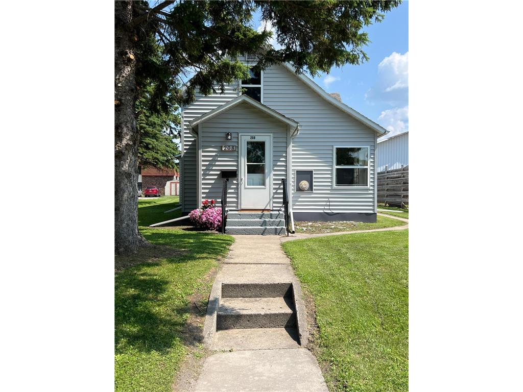 208 Larson Avenue N Fosston MN 56542 6568042 image1