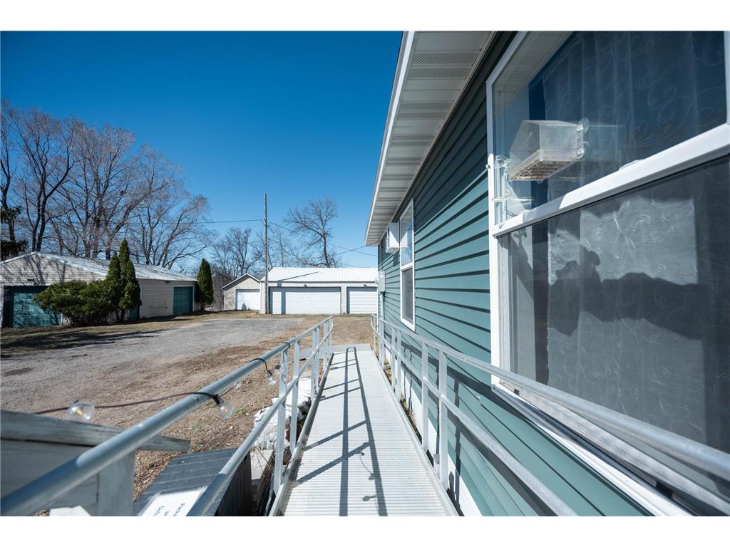 208 Minnesota Avenue Detroit Lakes MN 56501 7059720 image35