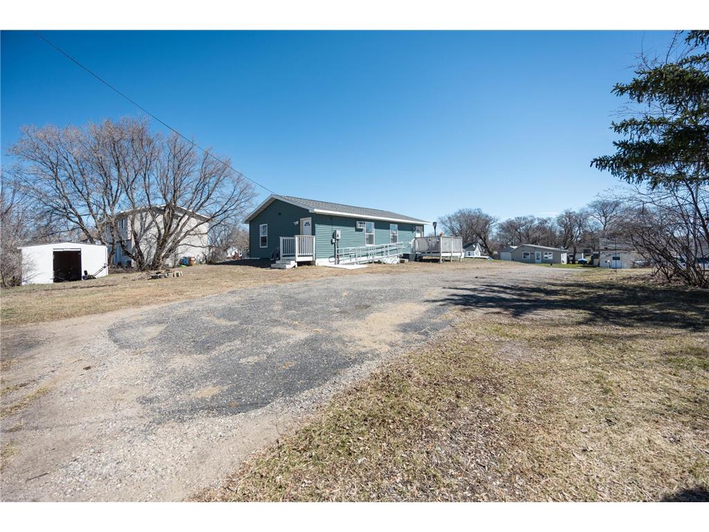 208 Minnesota Avenue Detroit Lakes MN 56501 7059720 image37