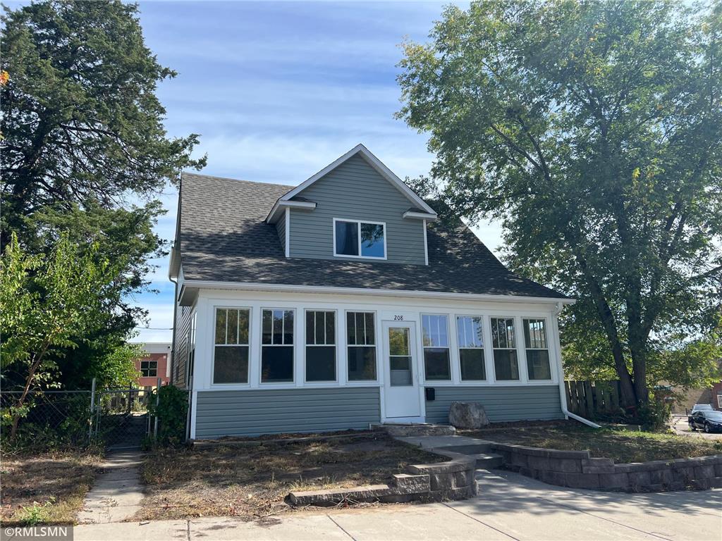 208 N Pine Street N, Chaska, MN 55318 MLS 6261852 Edina Realty