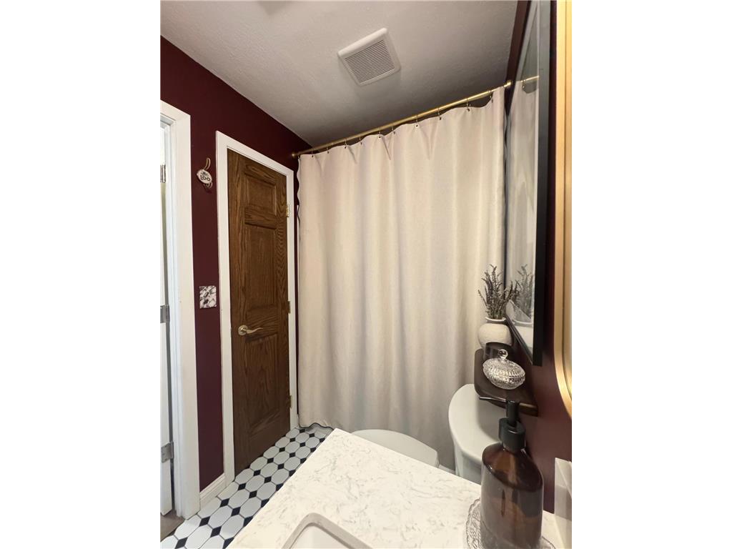 208 NW 5th Street NW #B Dilworth MN 56529 7080090 image25