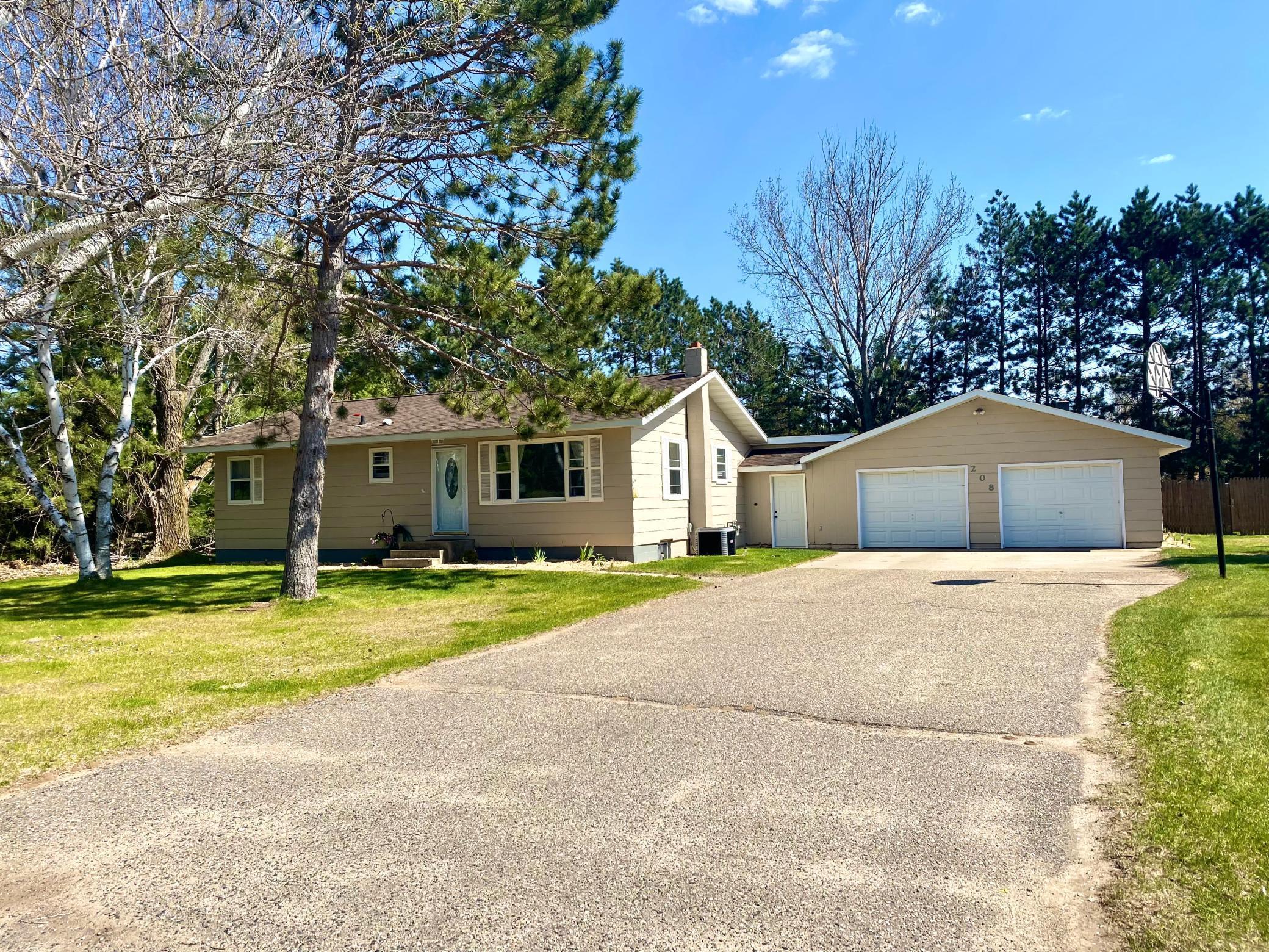 208 Ravilla Avenue, Staples, MN, 56479 MLS 5752911 Edina Realty