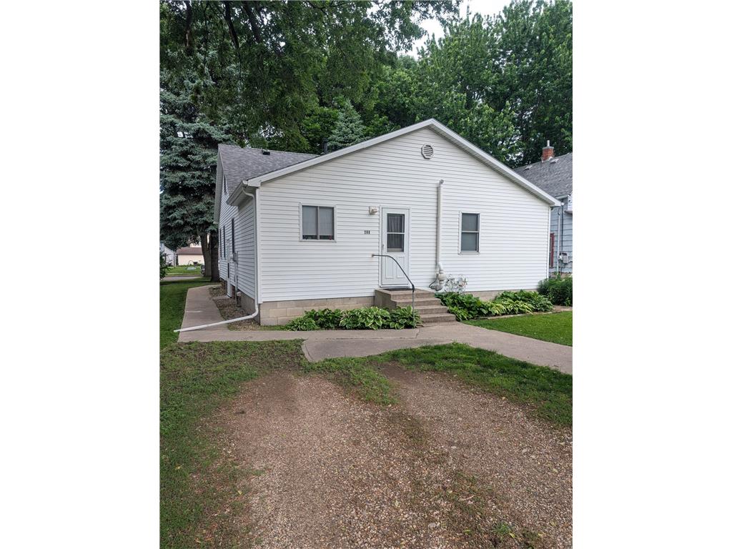 208 S 7th Street Montevideo MN 56265 7086832 image3