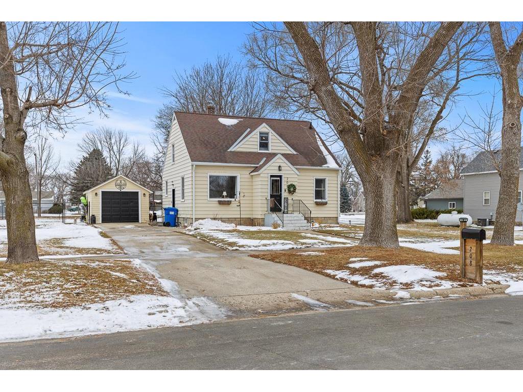 208 S Brook Avenue Porter MN 56280 7003670 image1