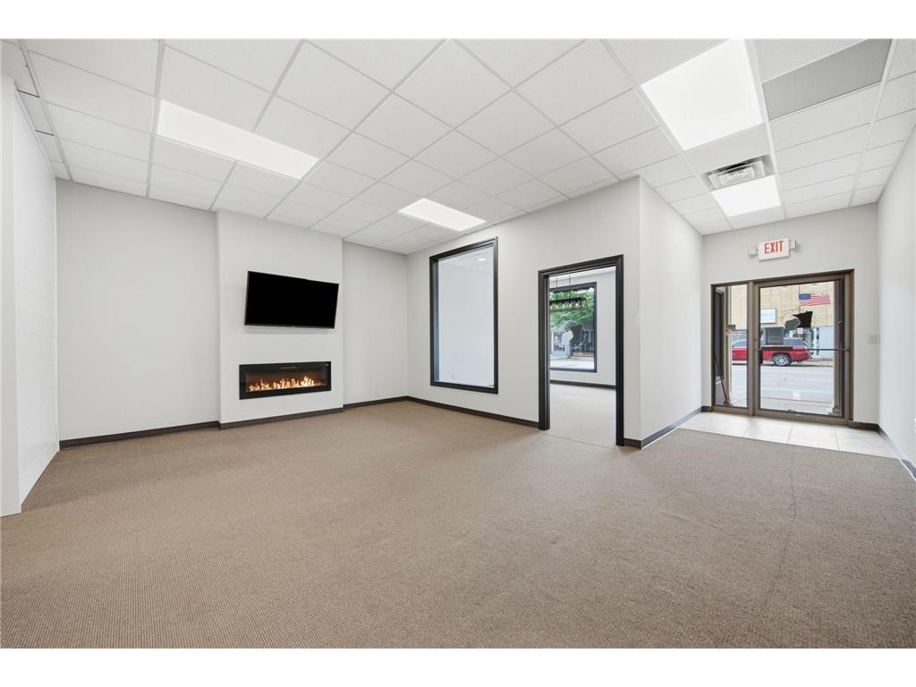 208 S Knowles Avenue New Richmond WI 54017 7097042 image11
