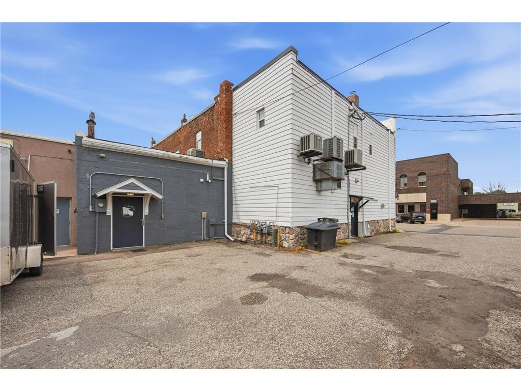 208 S Knowles Avenue New Richmond WI 54017 7097042 image32