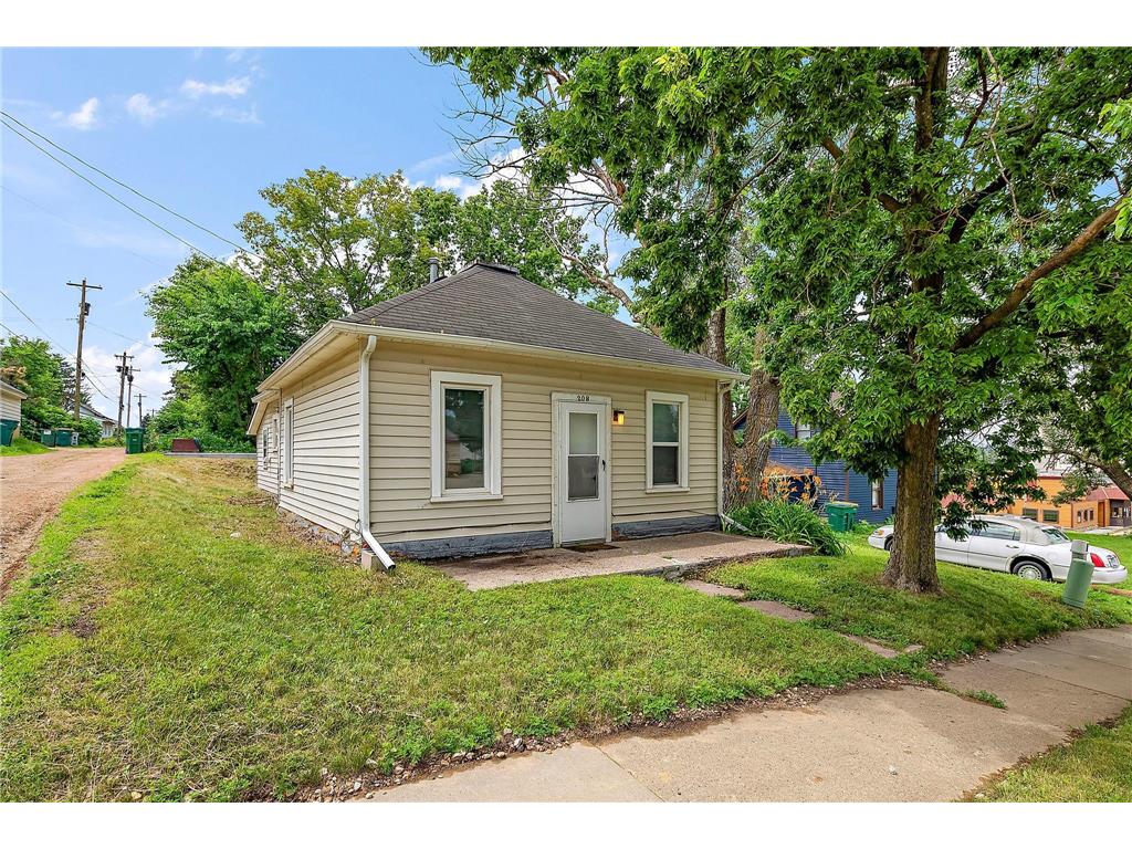 208 Swan Street Le Sueur MN 56058 6748953 image1