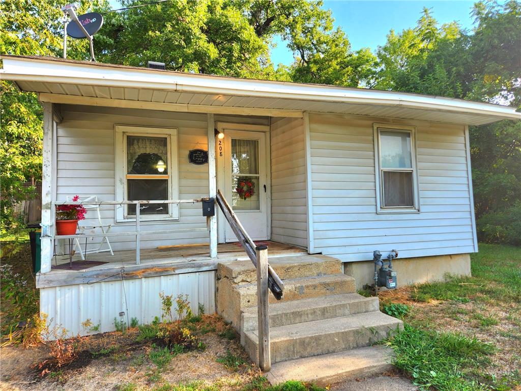 208 W 3rd Street Albert Lea MN 56007 6430898 image1