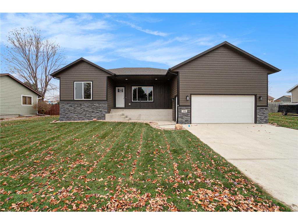 208 W Veterans Drive Luverne MN 56156 6621506 image1