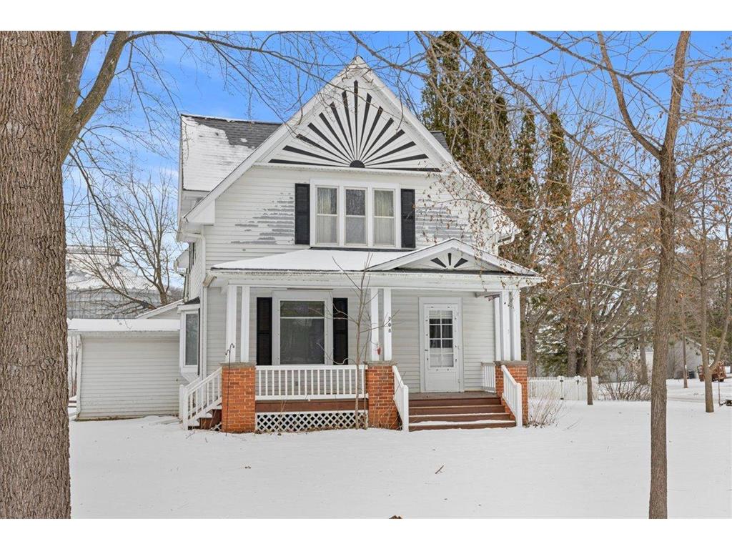 208 W Winter Avenue Elmwood WI 54740 6650313 image1
