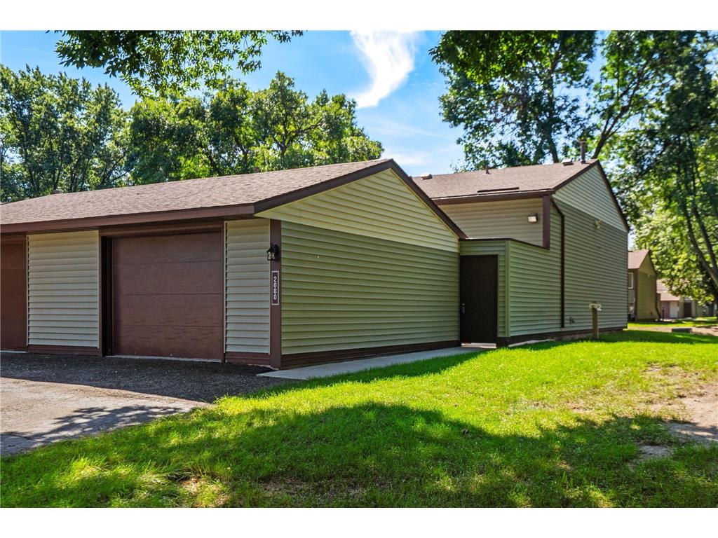 2080 103rd Avenue NW Coon Rapids MN 55433 6779608 image1