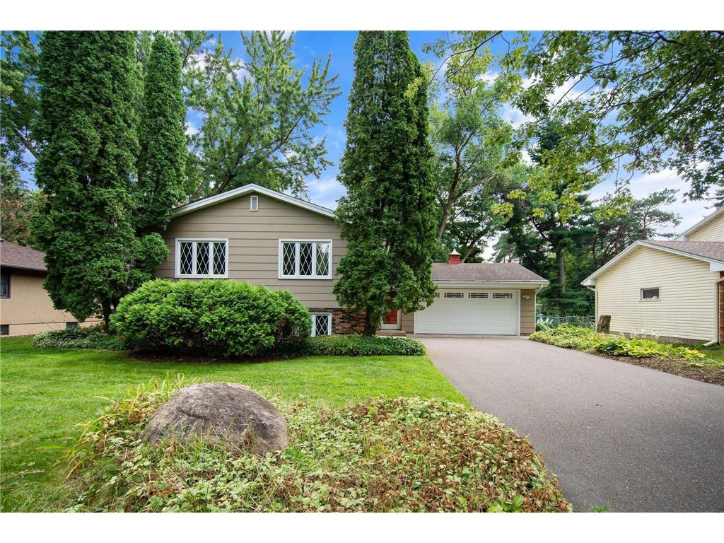 2080 Douglas Lane White Bear Lake MN 55110 6599582 image1