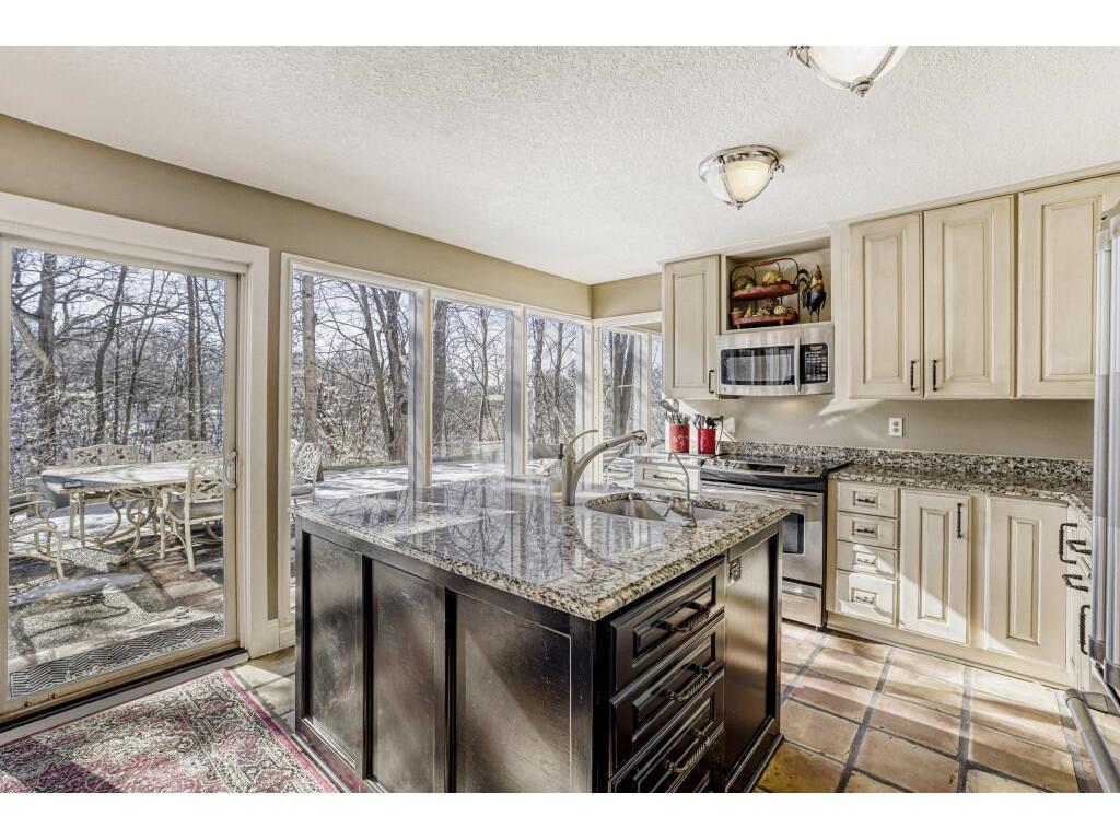 2081 Meeting Street Minnetonka MN 55391 7023480 image10