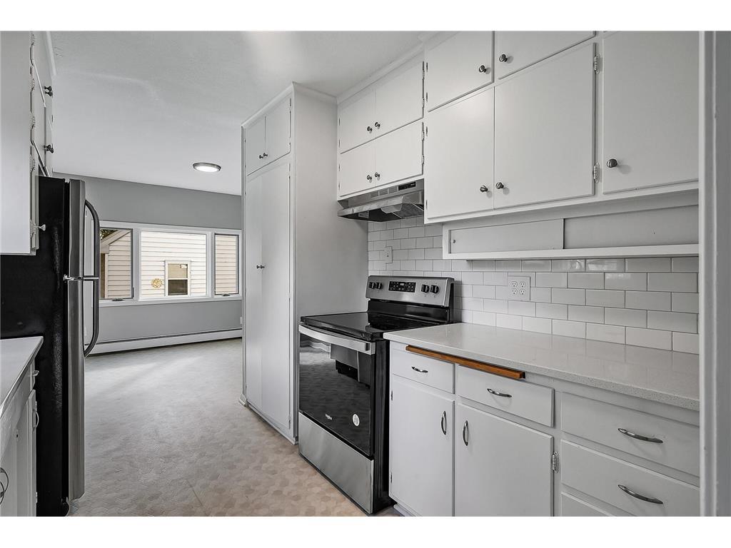 2082 Berkeley Avenue Saint Paul MN 55105 7072050 image7