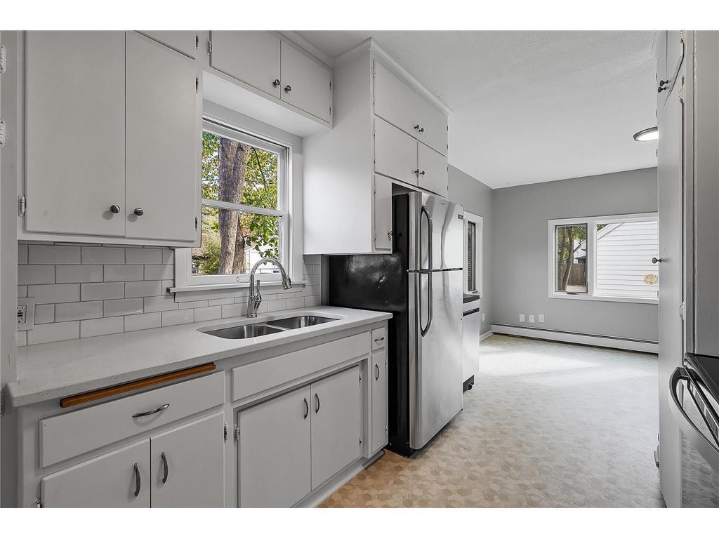 2082 Berkeley Avenue Saint Paul MN 55105 7072050 image9