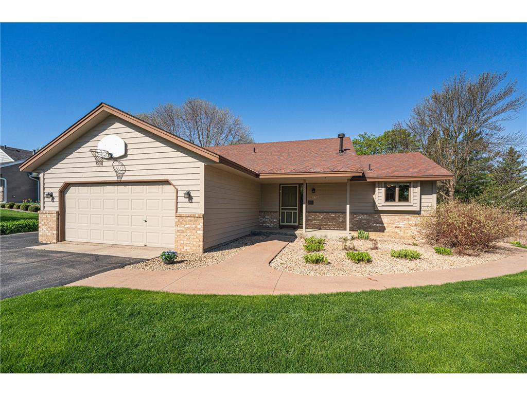 20823 Jamestown Avenue Lakeville MN 55044 7041467 image1