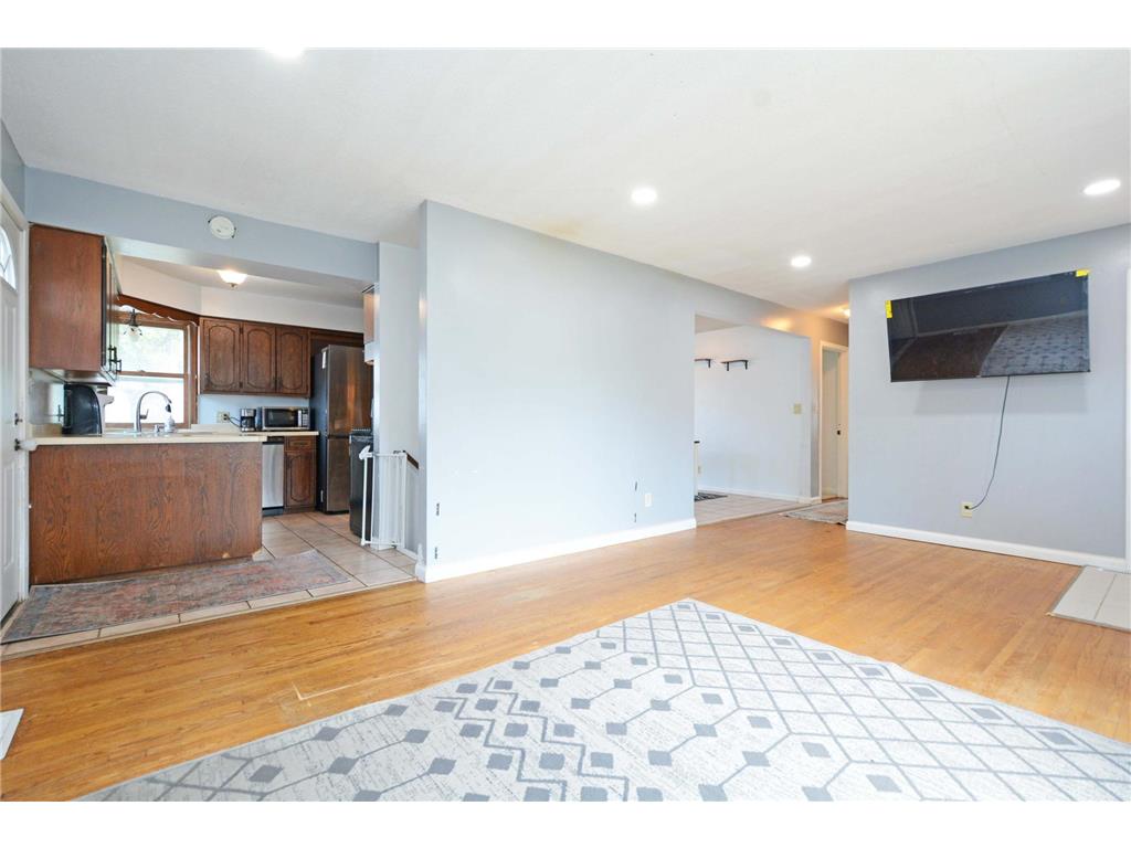 2083 Orange Avenue E Saint Paul MN 55119 7083692 image5