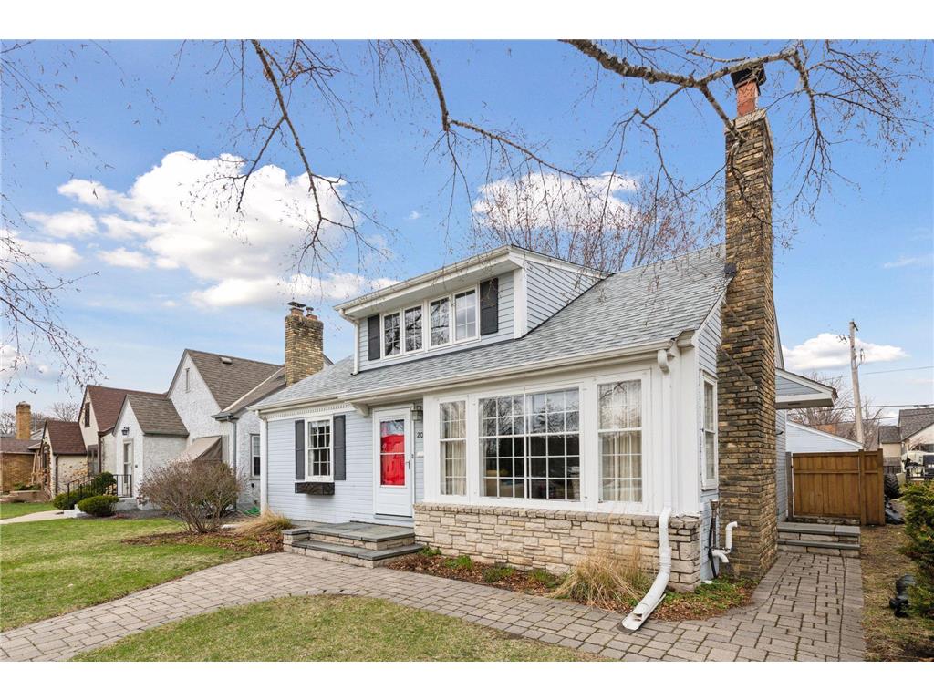 2083 Pinehurst Avenue Saint Paul MN 55116 6713045 image3