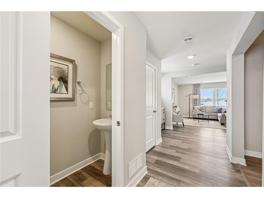 2084 Clearwater Terrace Shakopee MN 55379 7075887 image12
