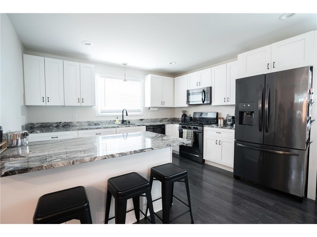2084 E Reaney Avenue Saint Paul MN 55119 7033904 image10